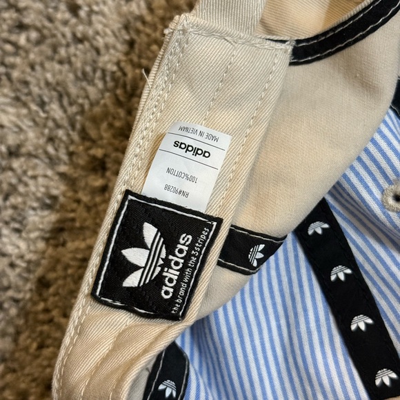 Adidas hat for Men - Picture 7 of 8